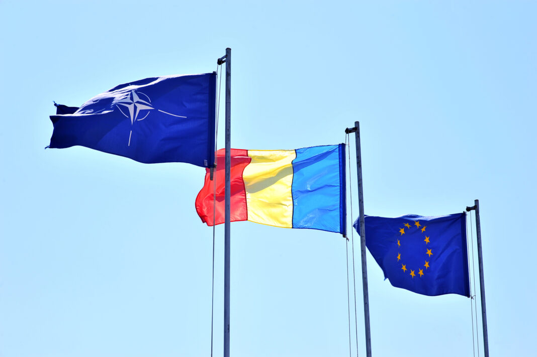 

Românii își pun bazele în NATO în cazul unui conflict militar între Rusia și Ucraina. Sondaj 