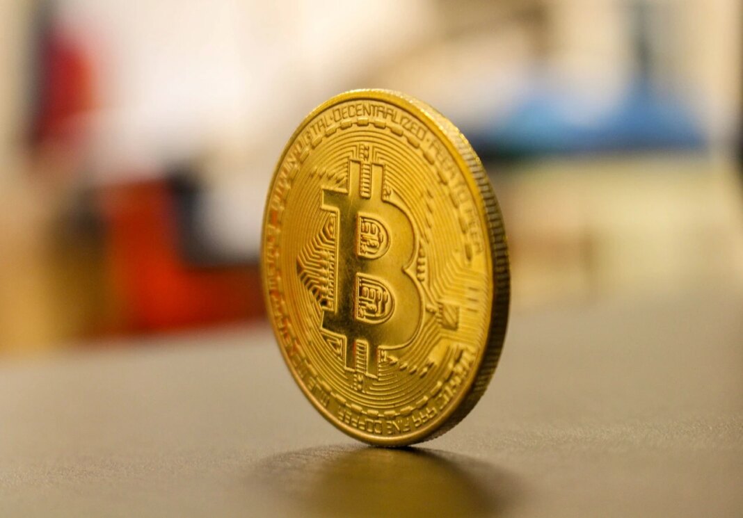 Bitcoin coboară sub 20.000 de dolari, după discursul președintelui Fed