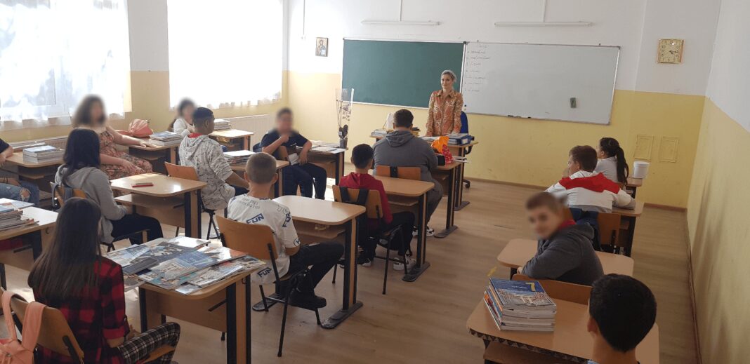 Structurarea anului şcolar pe module le dă bătăi de cap elevilor şi profesorilor