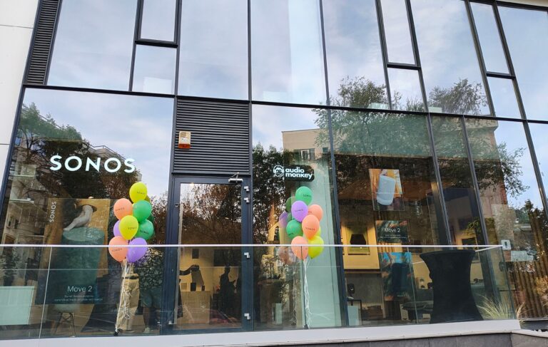 Cum arată primul magazin oficial Sonos din România. Detalii despre boxa Sonos Move 2