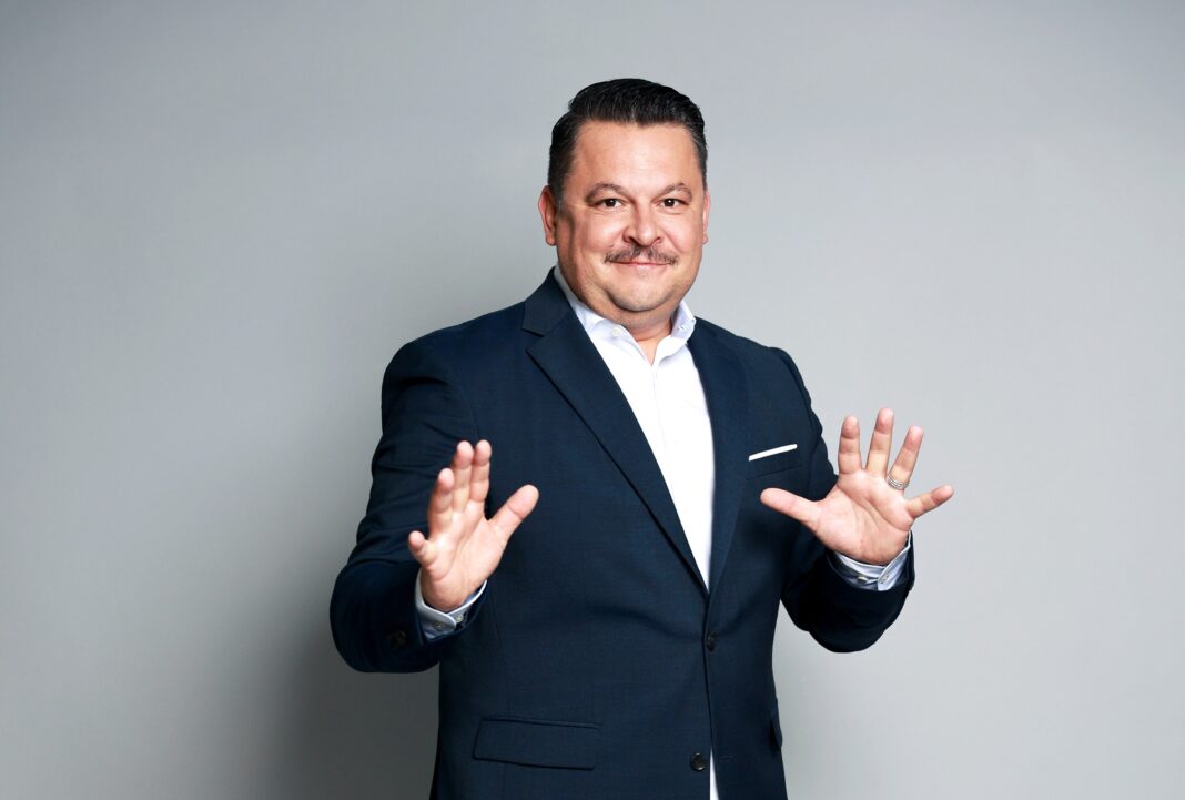 Cum l-a țepuit Mihai Bobonete pe Gabriel Cotabiță. Comediantul a povestit tot: i-a luat banii și l-a lăsat fără marfă