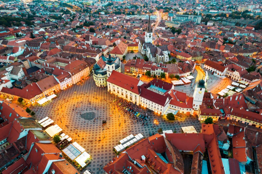 Globetrotter străin, uimit de ce a văzut la Sibiu: „Printre cele mai frumoase orașe din Europa“ VIDEO