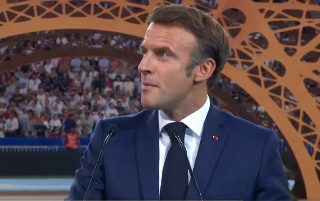 Președintele Franței, huiduit şi fluierat de public în timpul ceremoniei de deschidere a Cupei Mondiale de rugby VIDEO