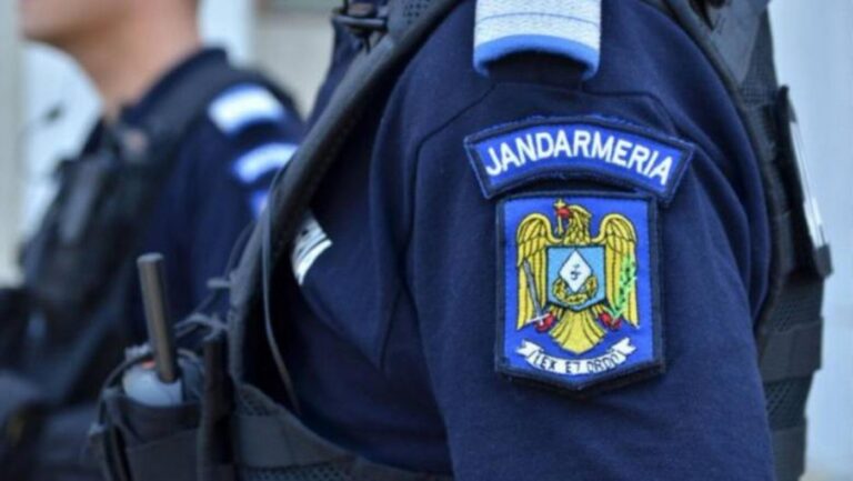 Fostă purtătoare de cuvânt a Brigăzii Speciale a Jandarmeriei Române, prinsă cu droguri în poșetă. Reacția instituției