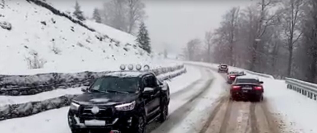 A fost reluată circulaţia pe Transalpina, între Novaci şi Rânca