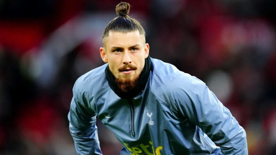 I se pregătește ceva lui Radu Drăgușin la Tottenham și nu e neapărat ceva de bine! Ce coincidență!