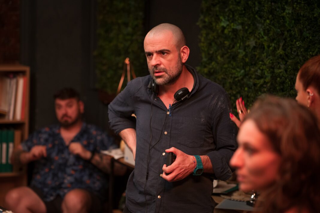 Bogdan Theodor Olteanu, regizor: „Comedia este locul în care poți să te bați cu Hollywoodul“