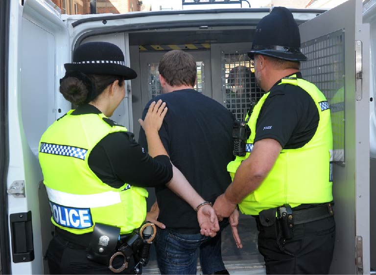 Român extrădat din Marea Britanie. A fost condamnat la 4 ani de închisoare – VOX news