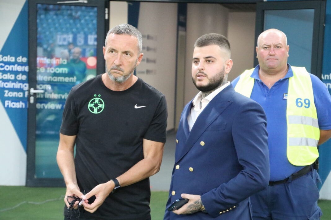 Adrian Mititelu jr. își acuză fotbaliștii de la FC U Craiova că fură! Fiul patronului susține că jucătorii trișează la antrenamente și a dat două nume: „O să rămâneți mască! Efectiv înșală fizicul”