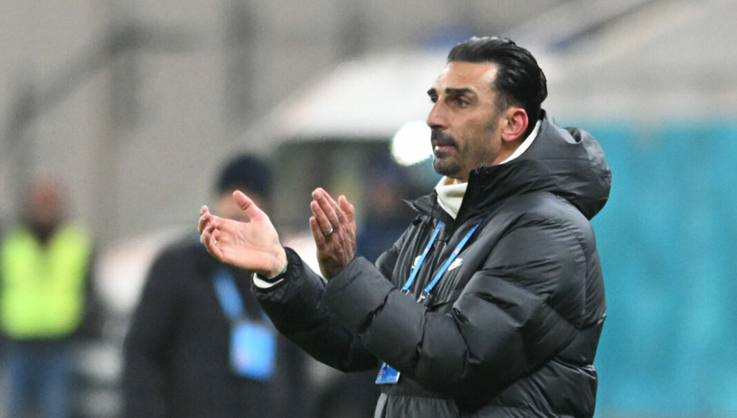 Elias Charalambous a intrat în vestiarul FCSB şi a făcut prăpăd la pauza meciului cu Voluntari!