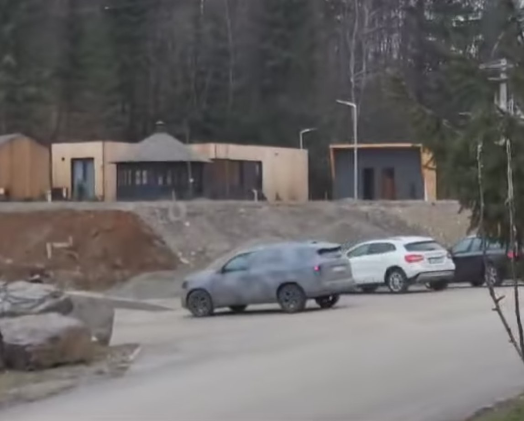 Imagini cu SUV-ul Bigster de la Dacia | VIDEO