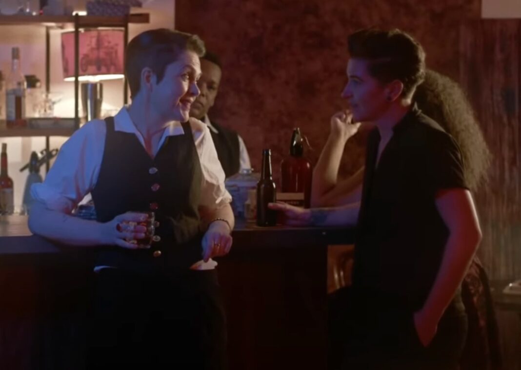 Istoria plină de mistere celui mai vechi bar de lesbiene din lume. Cum se întâlneau în secret femeile gay în urmă cu aproape 100 de ani VIDEO