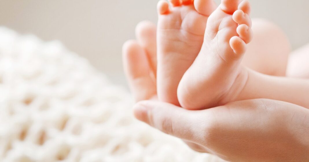 Managerul spitalului „Sfânta Maria” din Iași a fost demis. Al şaptelea copil a murit după ce a fost infectat cu bacteria ucigașă