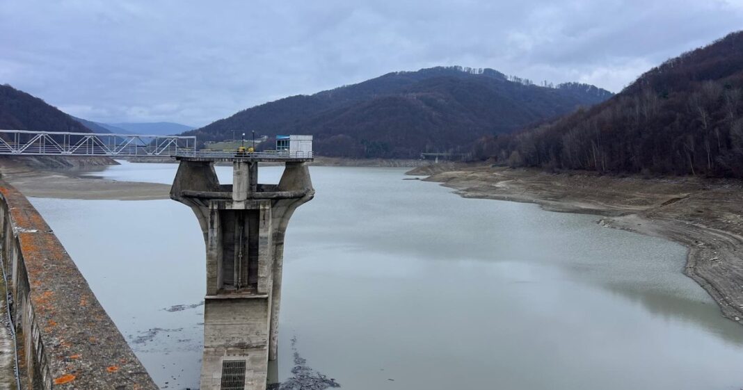 Apa de la stația Voila este declarată sigură pentru consum. Urmează testele din rețea