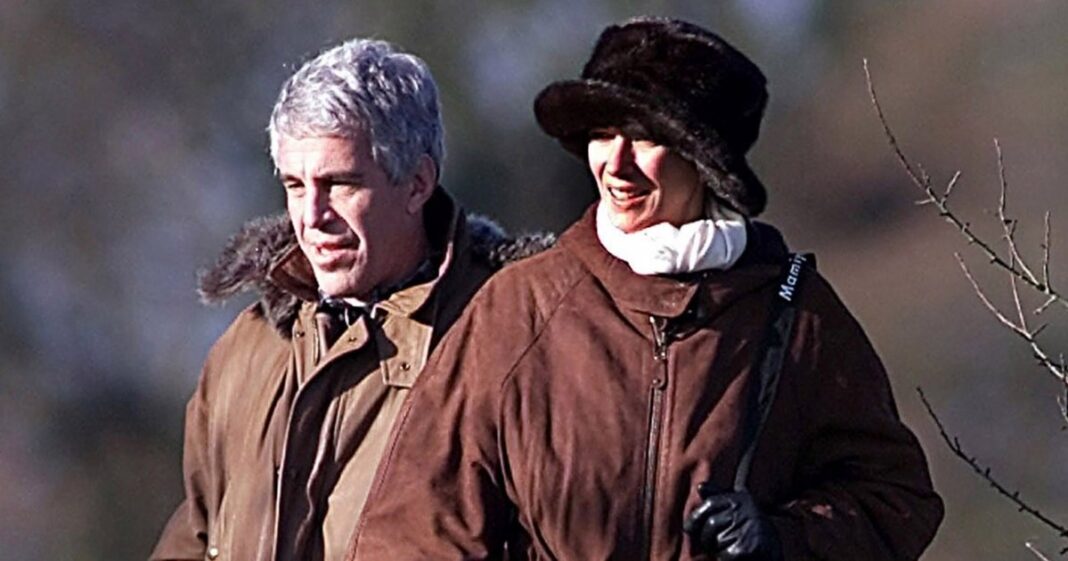 Aproape 90 de zboruri legate de Jeffrey Epstein au tranzitat Marea Britanie. Victime britanice susțin că au fost abuzate la bord