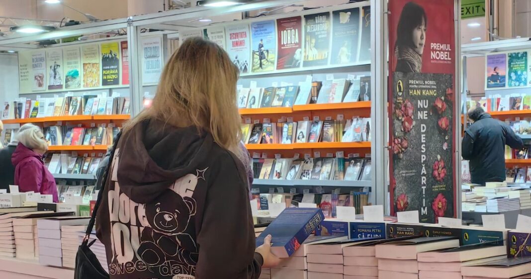 Cărți de pus sub brad pentru cei mici și cei mari. Ce noutăți au pregătit editurile pentru Târgul de Carte Gaudeamus