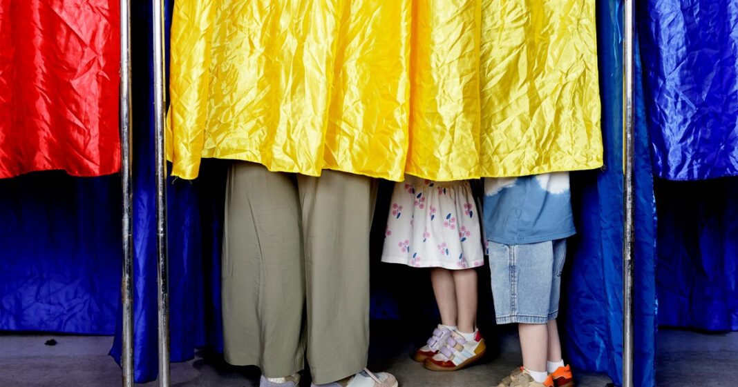 De ce nu votează tinerii: „Modul de comunicare nu reflectă problemele cu care se confruntă