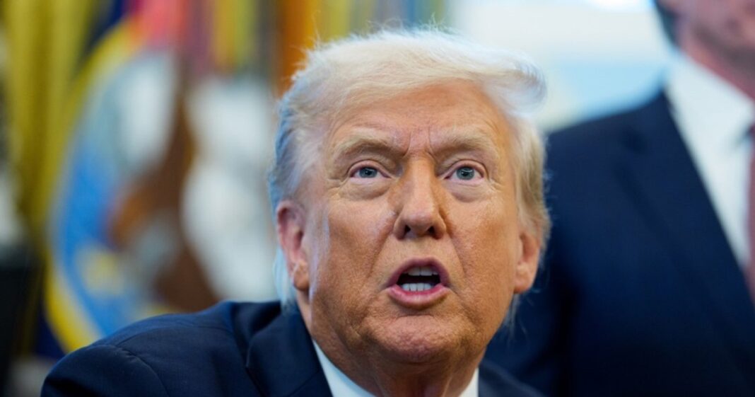 Emisiunile umoristice care iau în râs administrația Trump, amenințate cu „eutanasierea” de președintele SUA