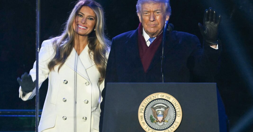 Moment rar cu Melania Trump: Prima Doamnă a aprins bradul național de Crăciun la Washington