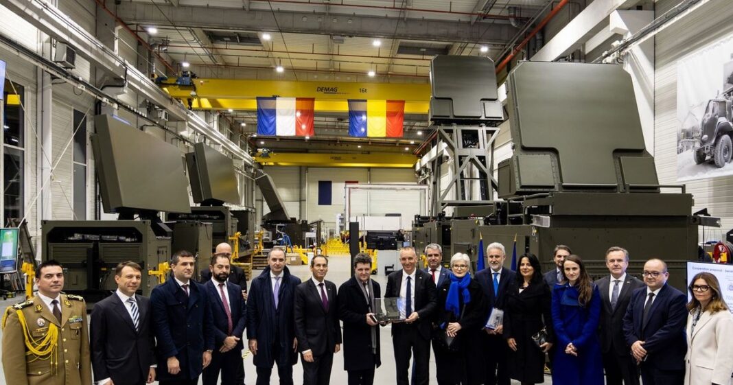 Nicușor Dan a vizitat fabrica Thales din Franța, cel mai mare producător european de radare militare