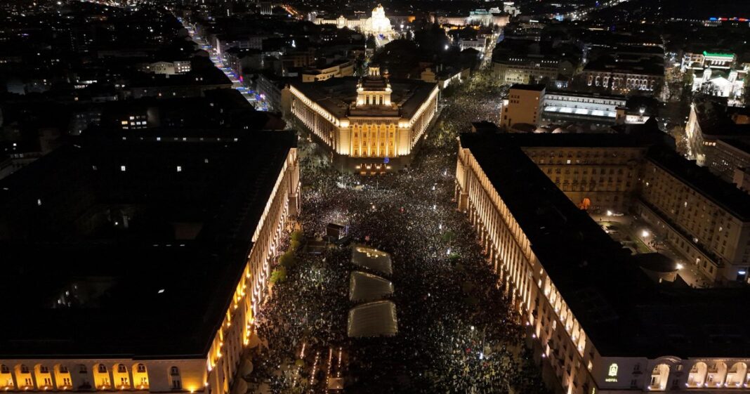 Paradoxul de la Sofia: Cum au ajuns liberalii pro-europeni și naționaliștii rusofili în aceeași tabără. „Aștept să continue”