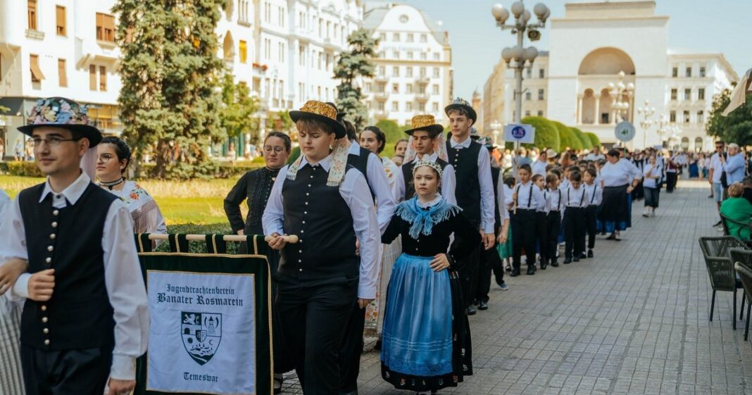 România, părăsită de majoritatea sașilor, șvabilor și evreilor. Cum s-a transformat structura demografică într-un secol