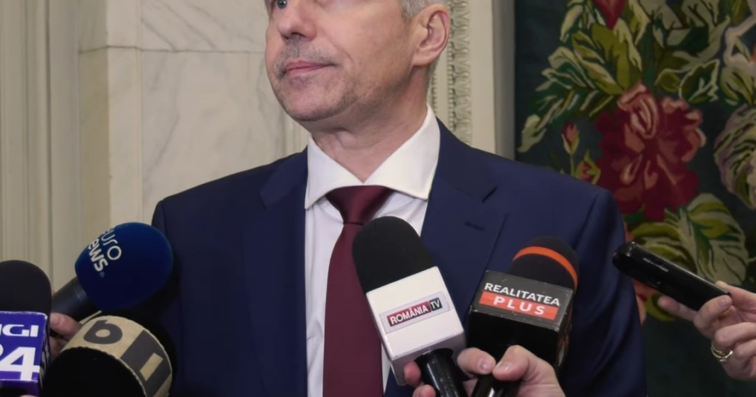 Acuzațiile de plagiat aduse ministrului Radu Marinescu vor fi verificate de universitatea unde și-a obținut teza de doctorat