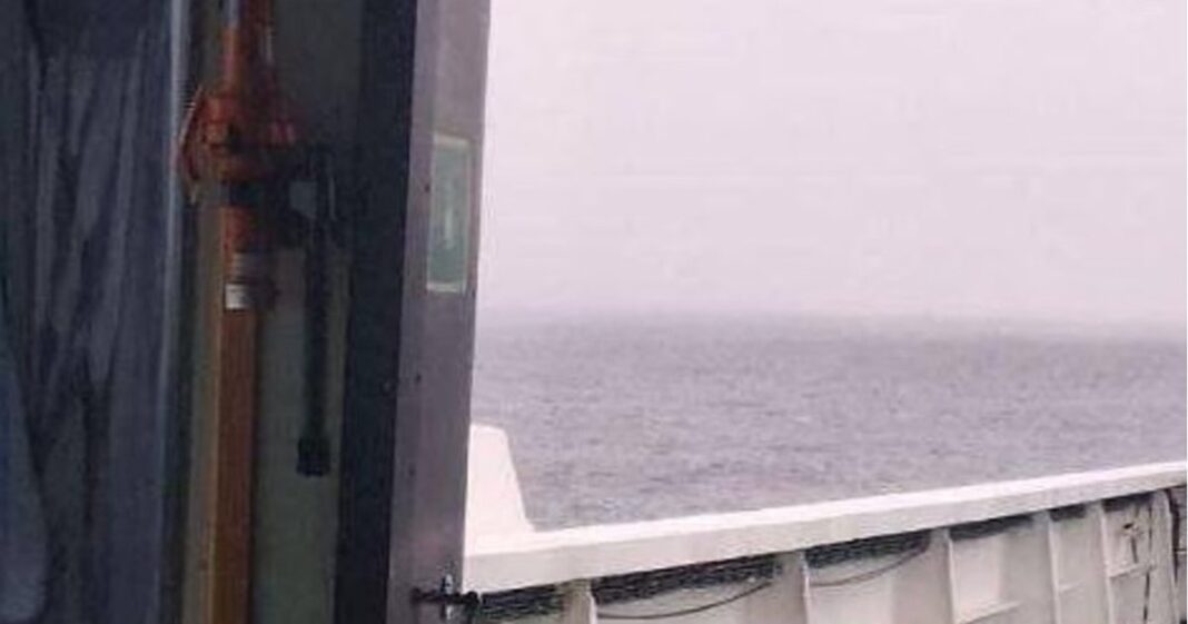 Marea Britanie a sprijinit SUA în confiscarea petrolierului sub pavilion rus Marinera