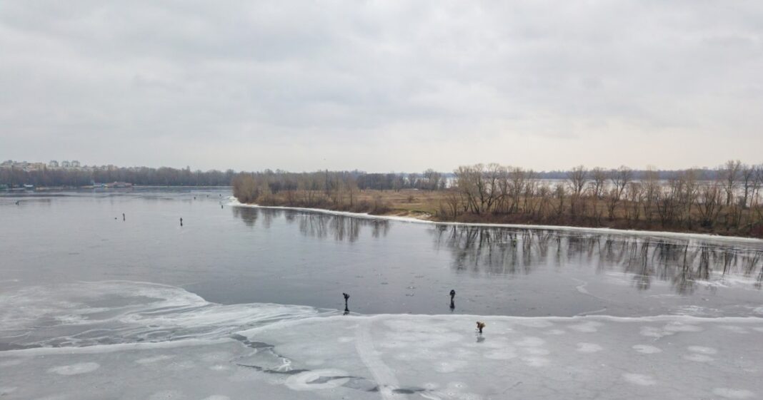 Mărturia sfâșietoare a unei mame care și-a pierdut copiii într-un lac: „Ei erau trei, eu singură. Toți aveau nevoie de mine în același timp”