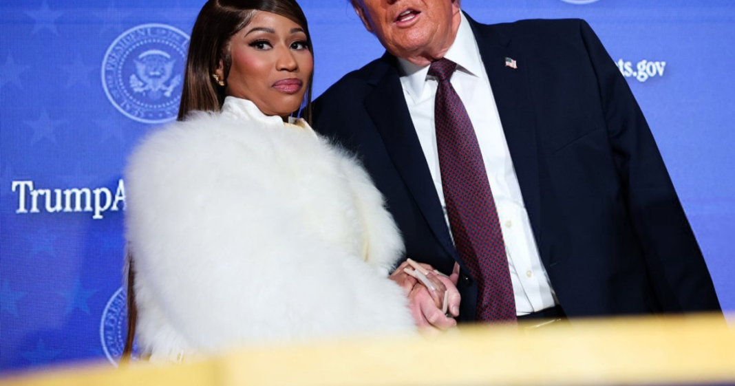 Nicki Minaj anunță că a obținut „cardul de aur” al lui Donald Trump și că este în curs de obținere a cetățeniei americane