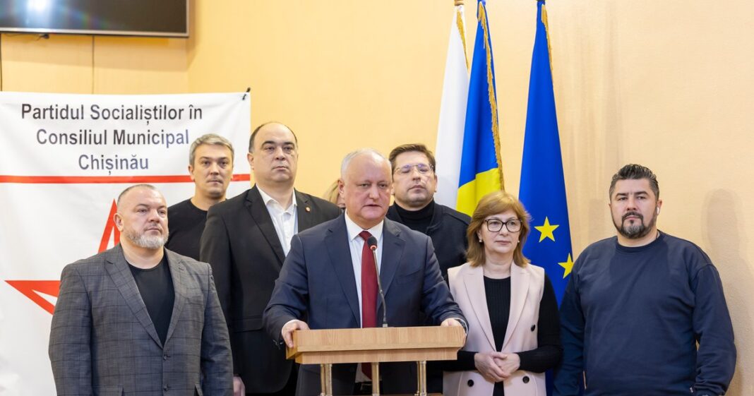 Partidele lui Ion Ceban și Igor Dodon pregătesc o alianță la Chișinău, avertizează puterea