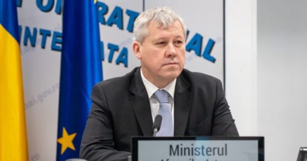 Predoiu îl contrazice pe Arafat: „Interzicerea reţelelor sociale nu îi protejează pe copii, ci îi face mai vulnerabili”