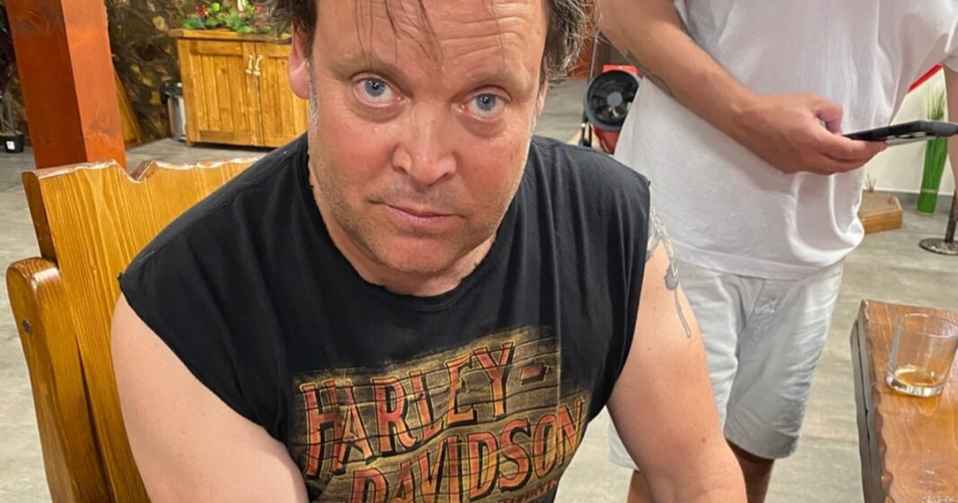 Realizatorul documentarelor „Wild Carpathia” și „Flavours of Romania” acuză CJ Maramureș că îi datorează 30.000 de euro