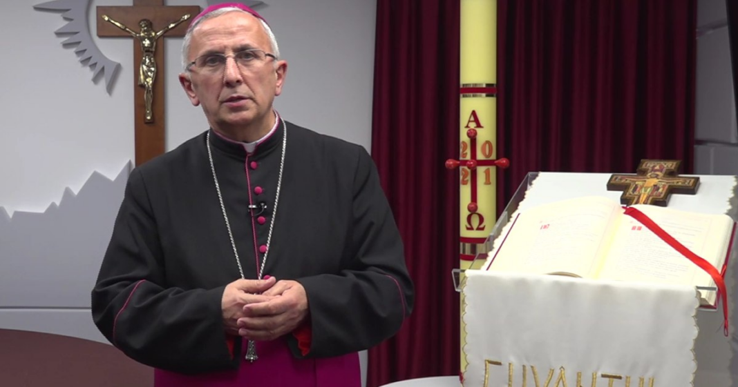 Scandal în Biserica Catolică: episcopul de Iași, cercetat penal pentru că nu a denunțat abuzul sexual asupra unei copile de 13 ani